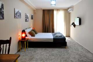 Отель Art Hotel Claude Monet Тбилиси Стандартный двухместный номер с 1 кроватью-3