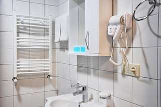 Отель Art Hotel Claude Monet Тбилиси Стандартный двухместный номер с 1 кроватью-11